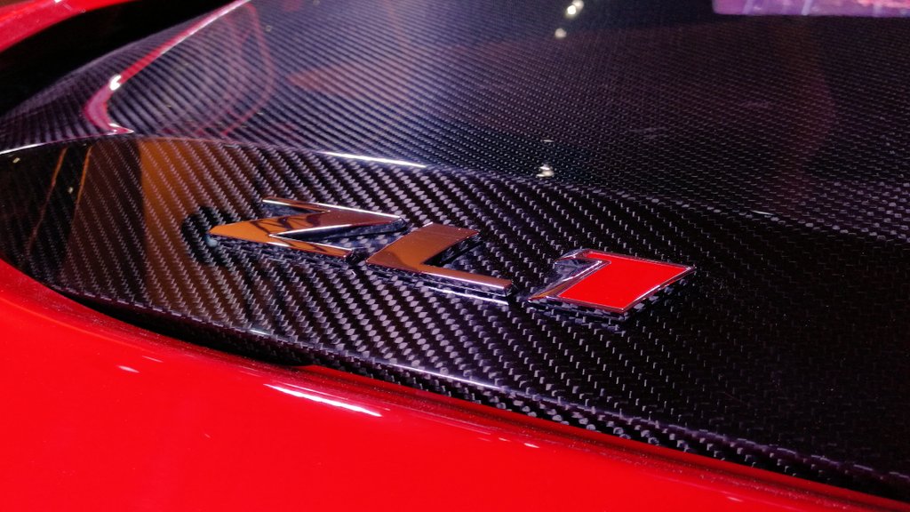 parentesis's tweet photo. El nuevo #CamaroZL1 estará disponible a finales de abril y sólo habrá 50 unidades a un precio de 1,250,000 pesos #ZL1Fun2Drive https://t.co/LYAgSJwqFY
