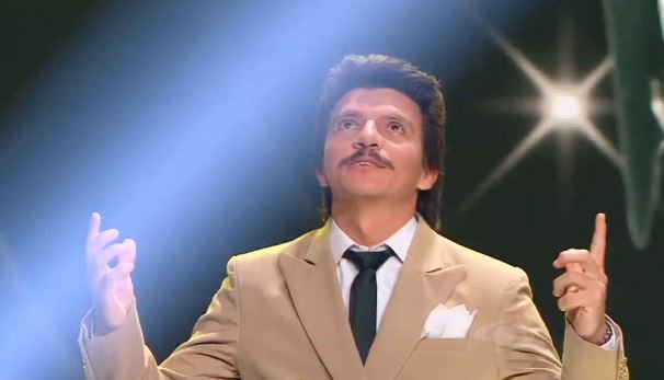 CaracolTV's tweet photo. #YoMeLlamo  
Sorprendió y gustó: ‘Joan Sebastian’ se quedó con los 10 millones de pesos:   https://t.co/tkiuQvJpZ1 https://t.co/FJ8F9yKuno