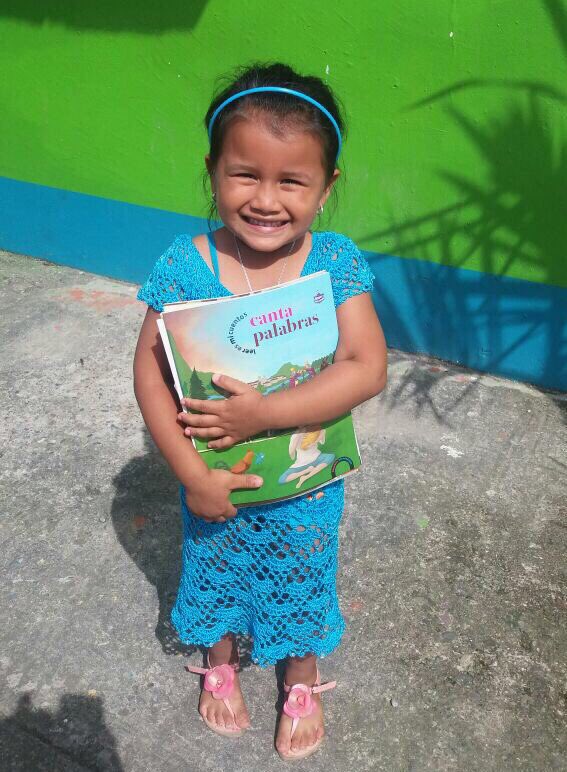 RedUnidosG14's tweet photo. Niños de hogares Unidos en Restrepo, Meta, felices con oferta "Leer es mi Cuento" @ProsperidadCol @mincultura @Cristandreslr #RedUnidosG14 https://t.co/wZd0vSCjNV