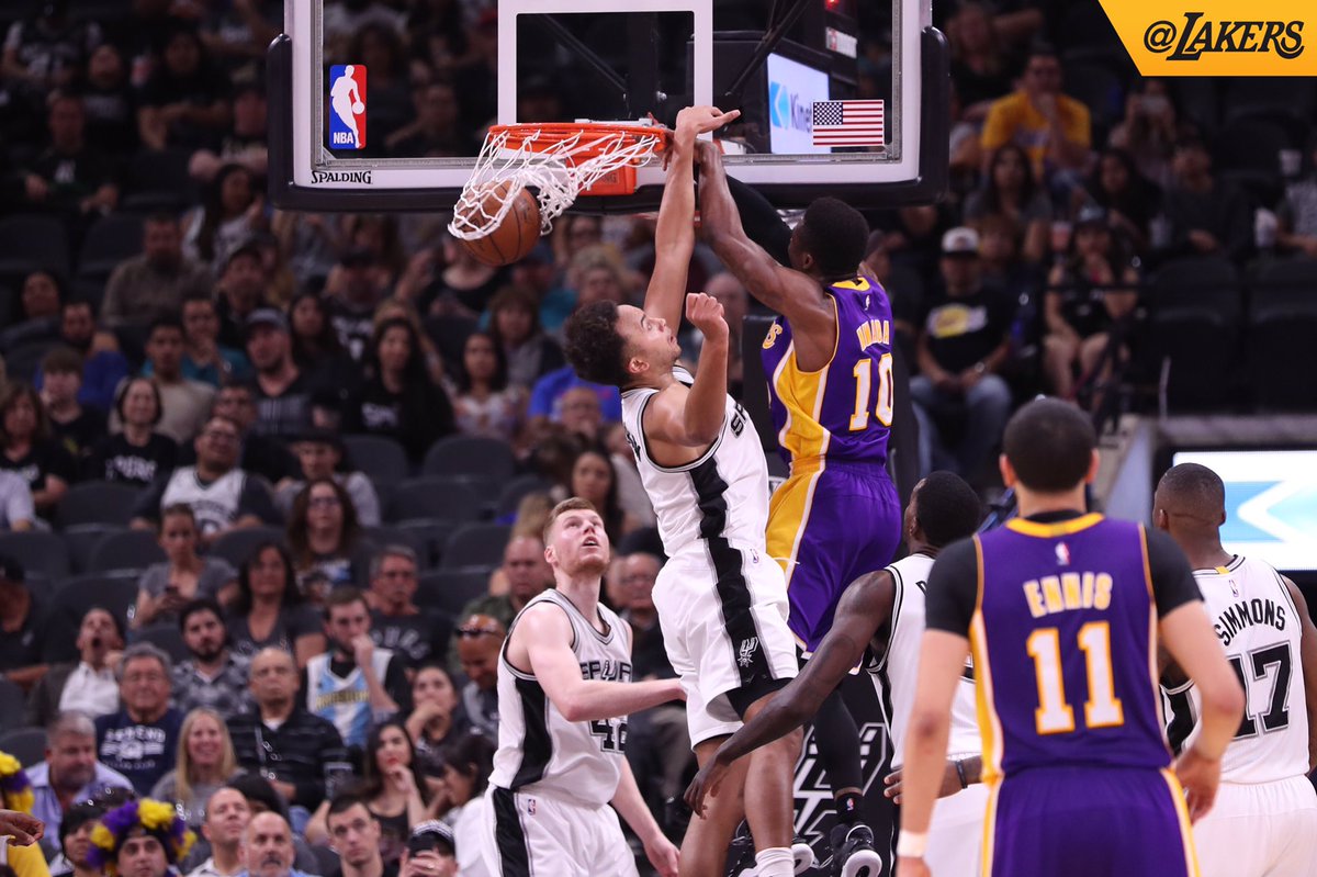 Lakers's tweet photo. Vicious 💪 https://t.co/a6wWTn12Qj
