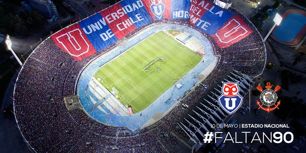 udechile's tweet photo. Esto no se ha terminado! #Faltan90 y a estadio lleno. Nos vemos el 10 de mayo en el Estadio Nacional, @Corinthians! 
#VamosLaU 🤘 https://t.co/BFvKG3IWjn