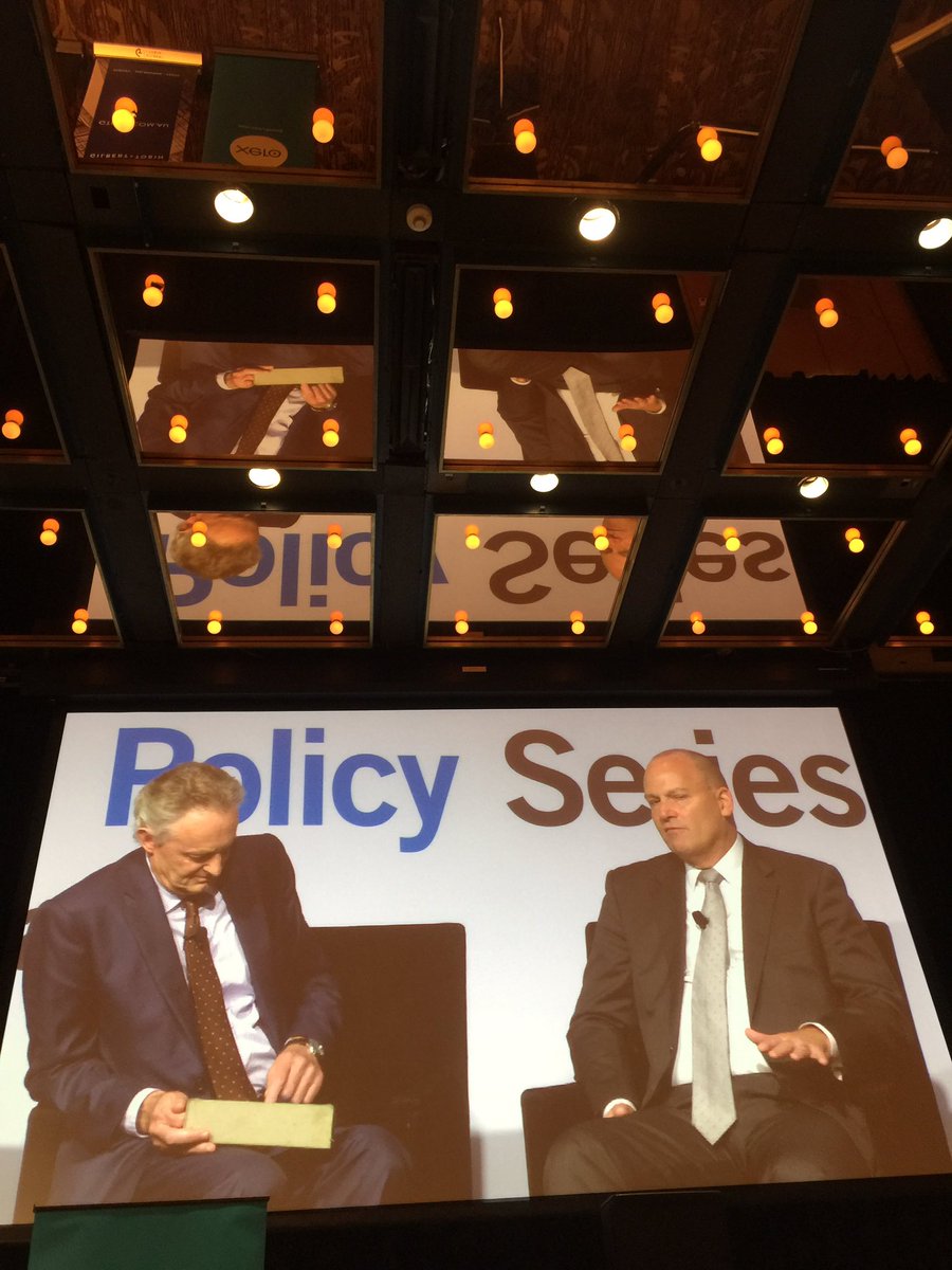 ldenver's tweet photo. Yes Australian Govt can learn from #MAS Singapore re #InsureTech cofund #afrbanking17 @peterharmer04 https://t.co/An4de5YV6T