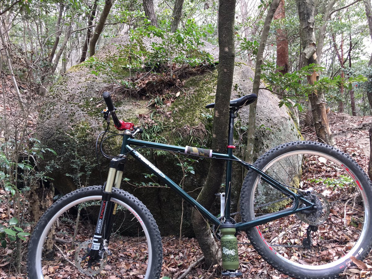 ShoseiKoriyama's tweet photo. 自分の自転車が好き。
#huntercycles https://t.co/PHzLMosI2l