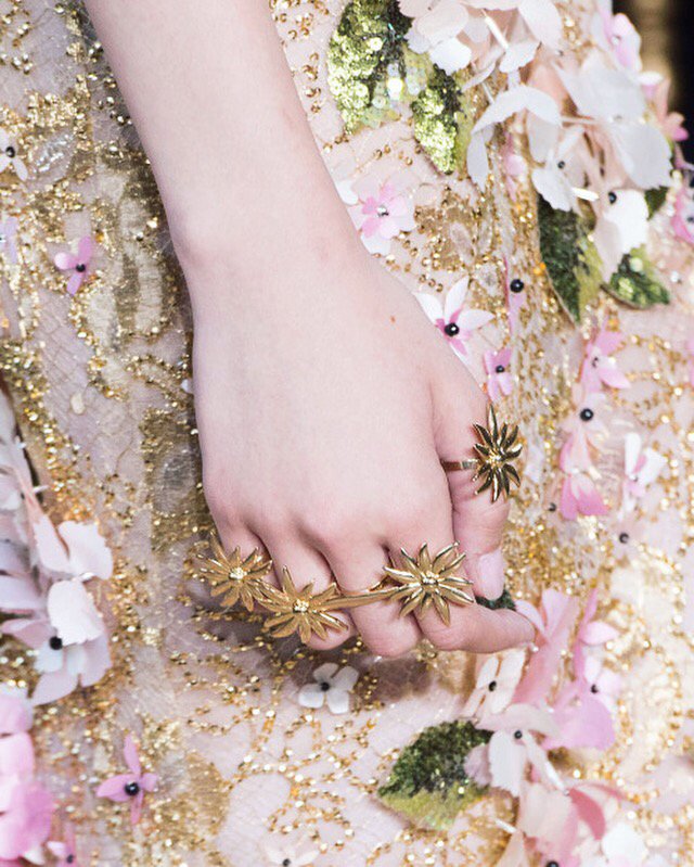 VitabridUSA's tweet photo. Details 👄 https://t.co/IBc5w3FQeE