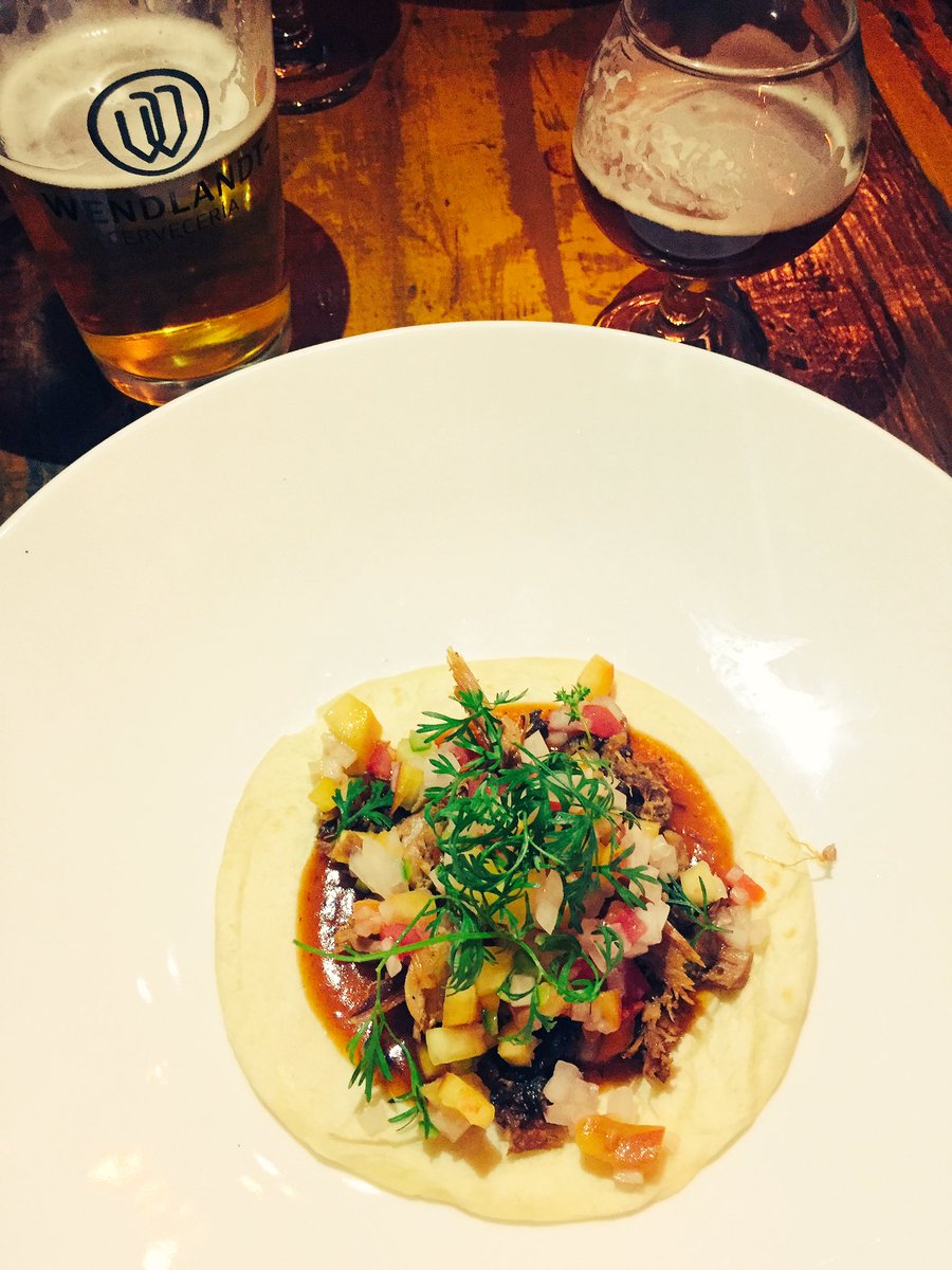 ElGrumet's tweet photo. Taco de Pato con #HarryPolanco delicioso!! Felicidades @AdeAcento @cerveceriaW https://t.co/beF4TxNDTU
