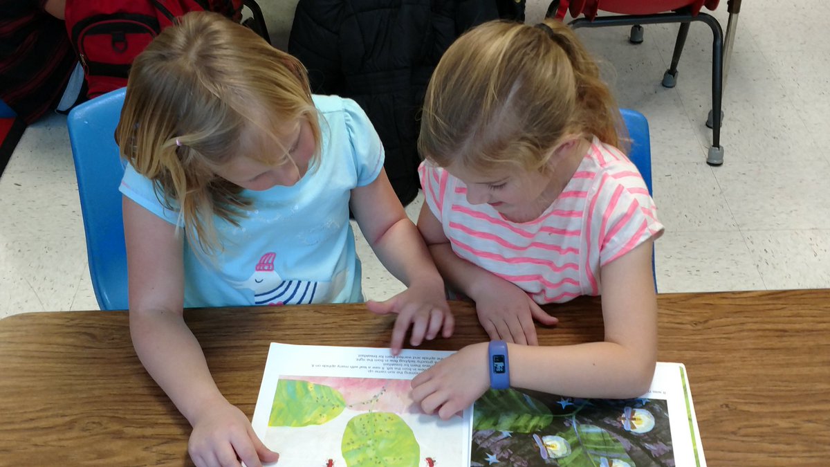 AgnerMatthew's tweet image. Nothing like a good book and a friend to share it with.