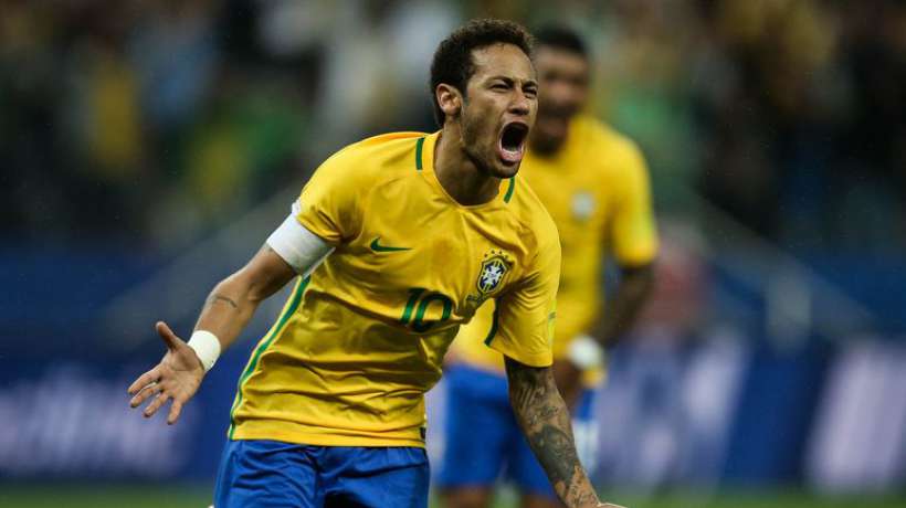 footmercato's tweet photo. Le Brésil signe un retour en force historique au classement FIFA ! https://t.co/zAasumYZ4j https://t.co/BO1JRCuJpW