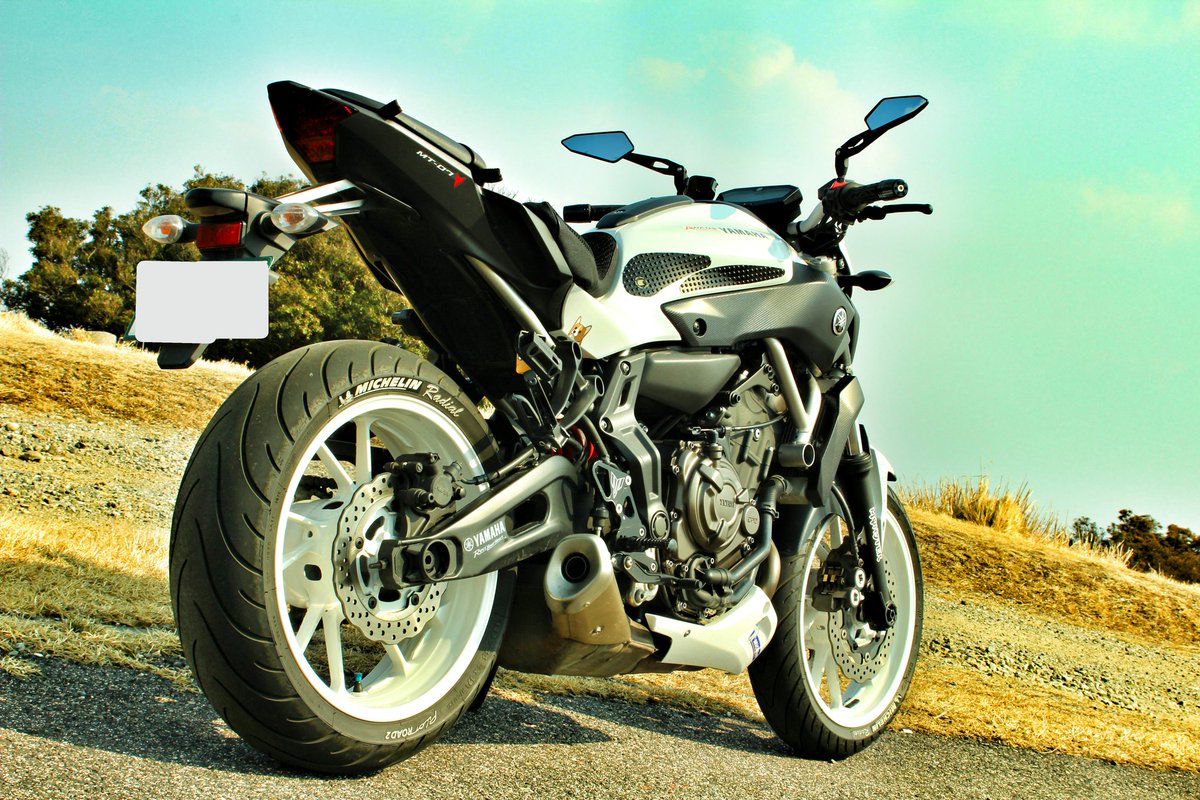 ナモ 白の日だから白いバイクをさらそう 白いバイクに白ホイールはいいぞ ナモ 白の日だから白いバイクをさらそう 白いバイクに白ホイールはいいぞ