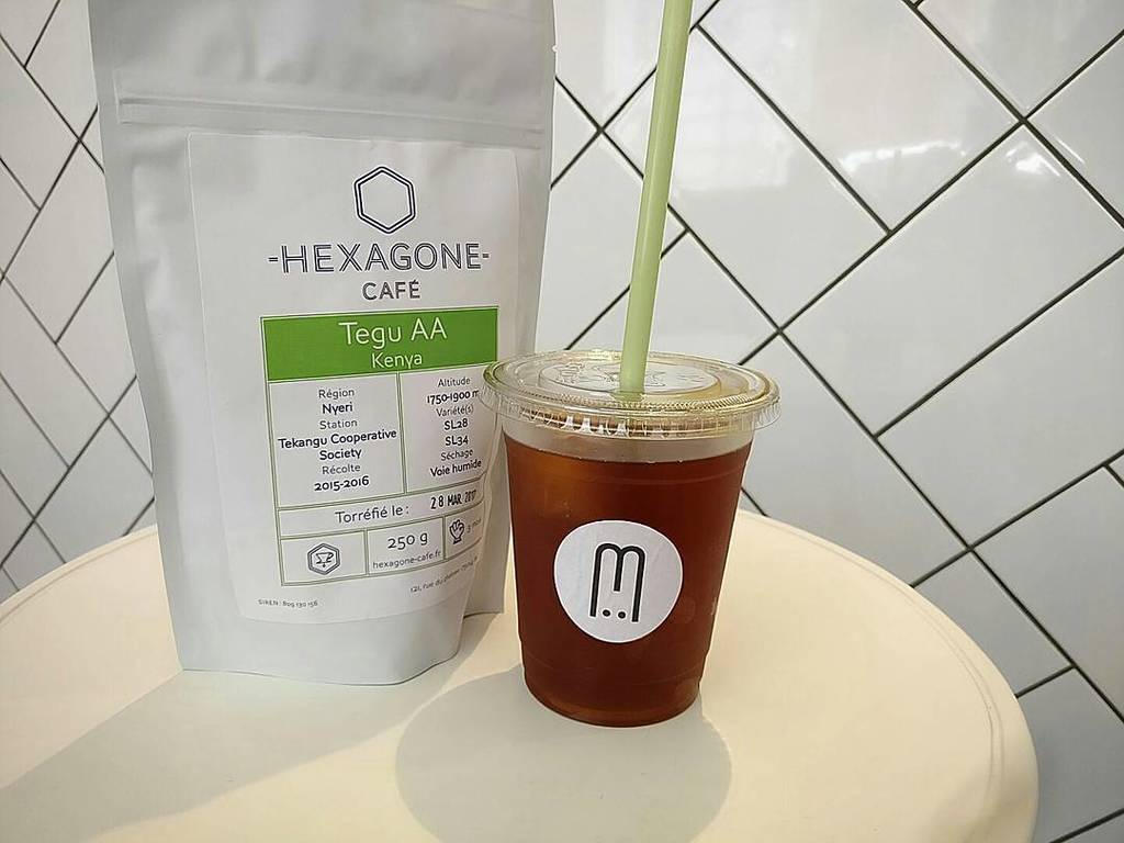 amamiparis's tweet photo. Introducing a very special iced coffee: the bright, light and refreshing Kenyan Tegu AA from @hexagonecafe. #icedc… https://t.co/CZGBHc7v9d https://t.co/auKdsPr4K5