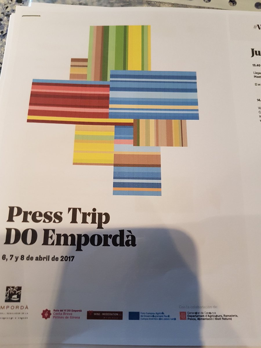 tiernoquepido's tweet photo. #FelizJueves #ViveEmporda @Mar_galvan. En camino en el AVE #llenosdeilusion @williwine50 @jlmurciag @_FranLeon @gourmetjournal https://t.co/BA6dVwjQqb
