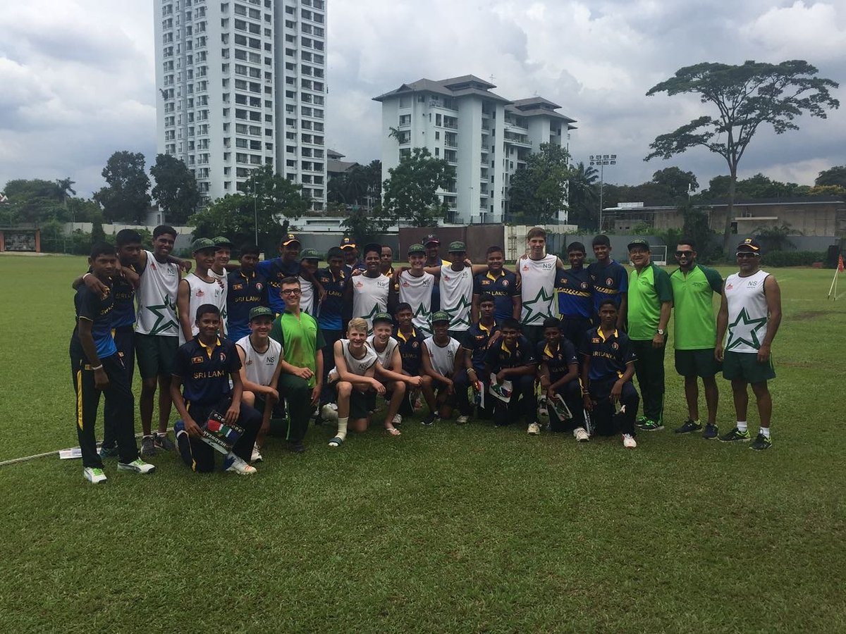 Invit_SA Schools u15 lost to Sri Lanka by 3 wickets, but boys put up a fight. Justin Wareley top score 27. Next up the Semi Finals on Sat