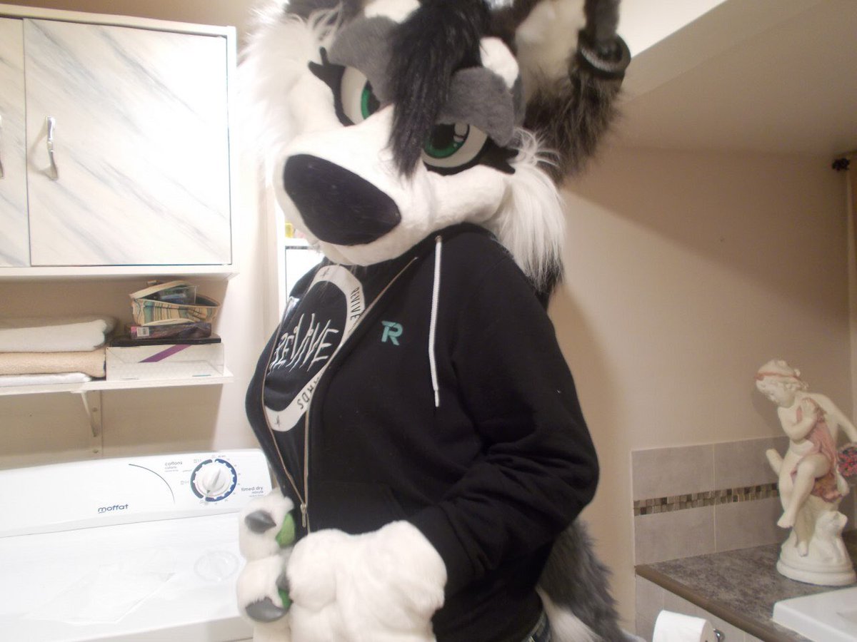 fursuitcrushes tweet picture