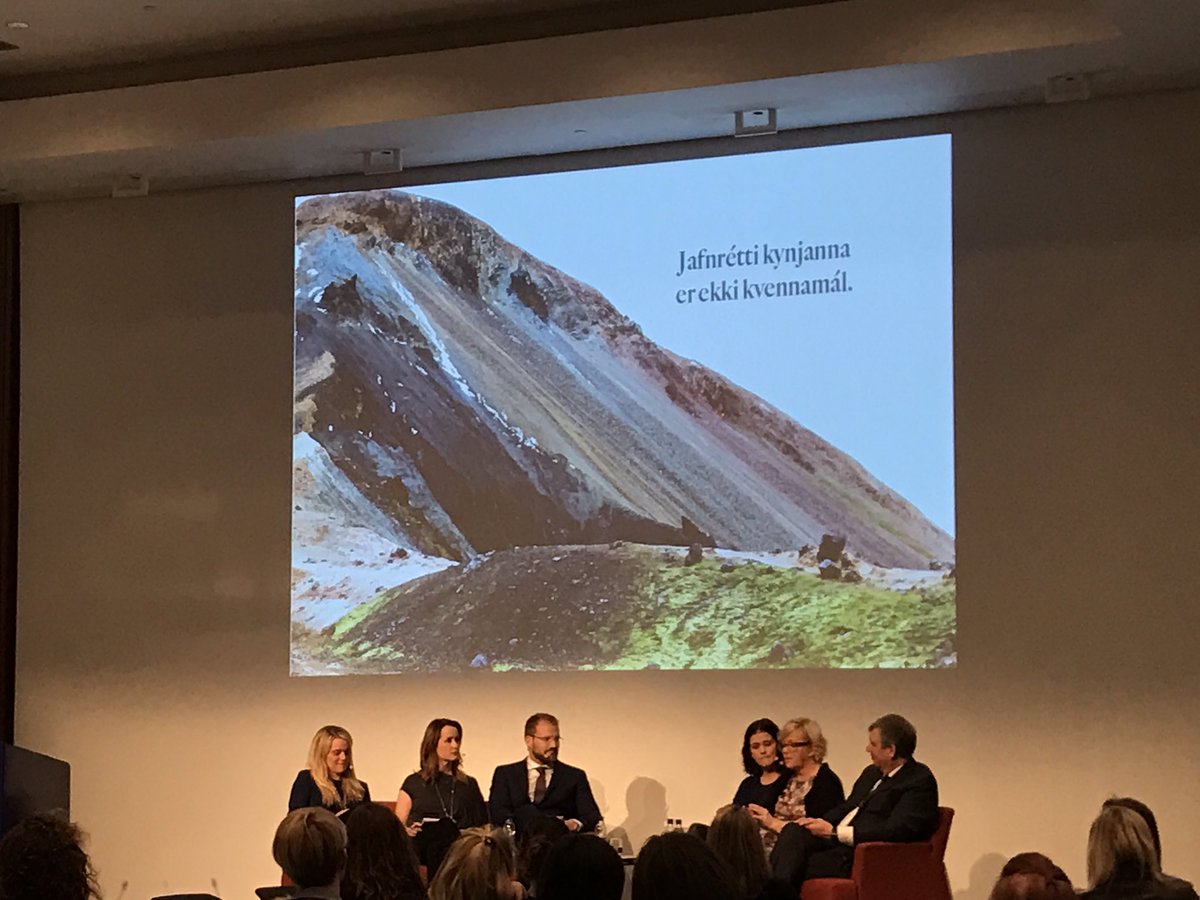 Ráðherra <a href="/thordiskolbrun/">Þórdís Kolbrún Reykfjörð Gylfadóttir🇮🇸</a> gerir mjög vel í panel innleggi sínu. Man ekki eftir nýjum (ungum) ráðherra sem fer jafn vel af stað og hún 🤜