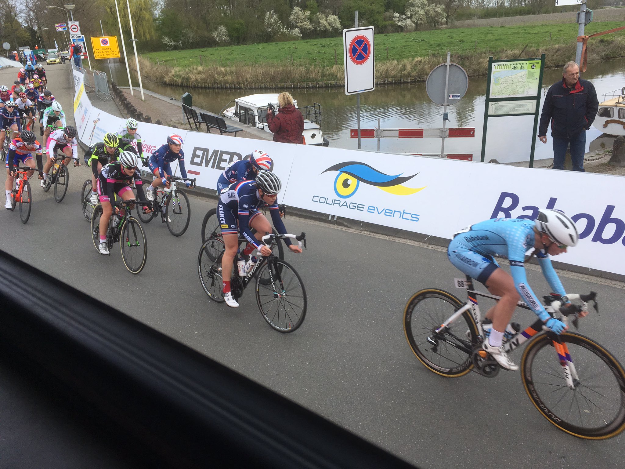 испортил песню мудак