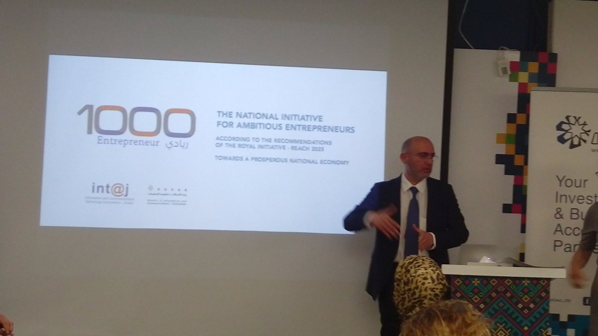 intajICTJO's tweet photo. #Intaj CEO Mr.Nidal Al Bitar presents 1000 entrepreneurs national initiative in #J_CORE session @giz_gmbh in @Oasis_500 #jo #startup https://t.co/gkPy6AcvfC