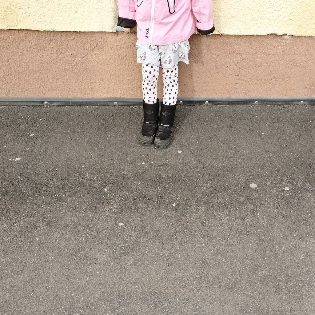 Loytoblogi's tweet photo. 🐩 #mygirl #family #kids #love #my love #sweetie #spring #malmöntalo #vaasa #thatsdarling #thehappynow #myeverythin… https://t.co/gzPwGhSFzy https://t.co/qB6nssrzs6