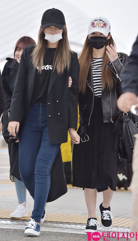 Twice Indonesia Press Tzuyu Sana Incheon International Airport Heading To Thailand Twice 트와이스 T Co Pjfqul6h9o Twitter Twice Indonesia Press Tzuyu Sana Incheon International Airport Heading To Thailand Twice 트와이스 T Co Pjfqul6h9o Twitter