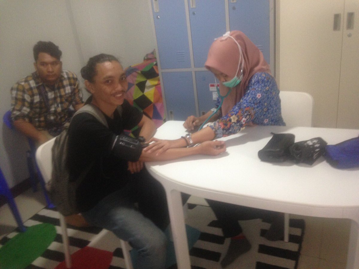 Hari ini sedang berlangsung acara Donor Darah dengan tema "Charity with Care" yg dilaksanakan di lembaga F.Psi KMUP, yuk ikut dondar😊