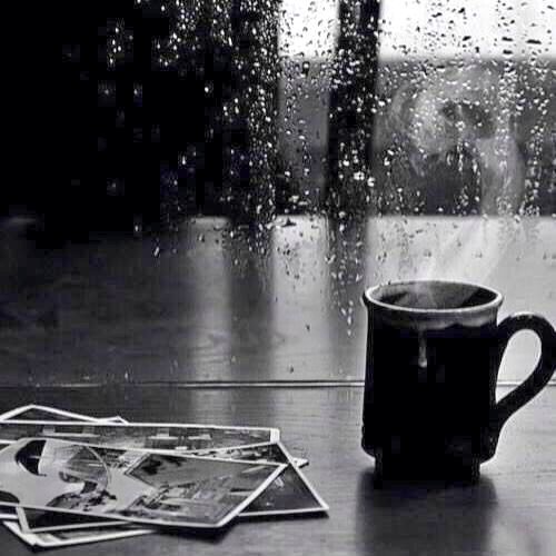 ⌘❁

.
.

غــصة لا اعــلم ما سـببـﮩـا ربــما هـي حنـين
لـ ايـام مـضـت اﯢ شـﯠقا لـغــائـب عــني ...!!

.
.
#ٲمير_الجنوب ♥