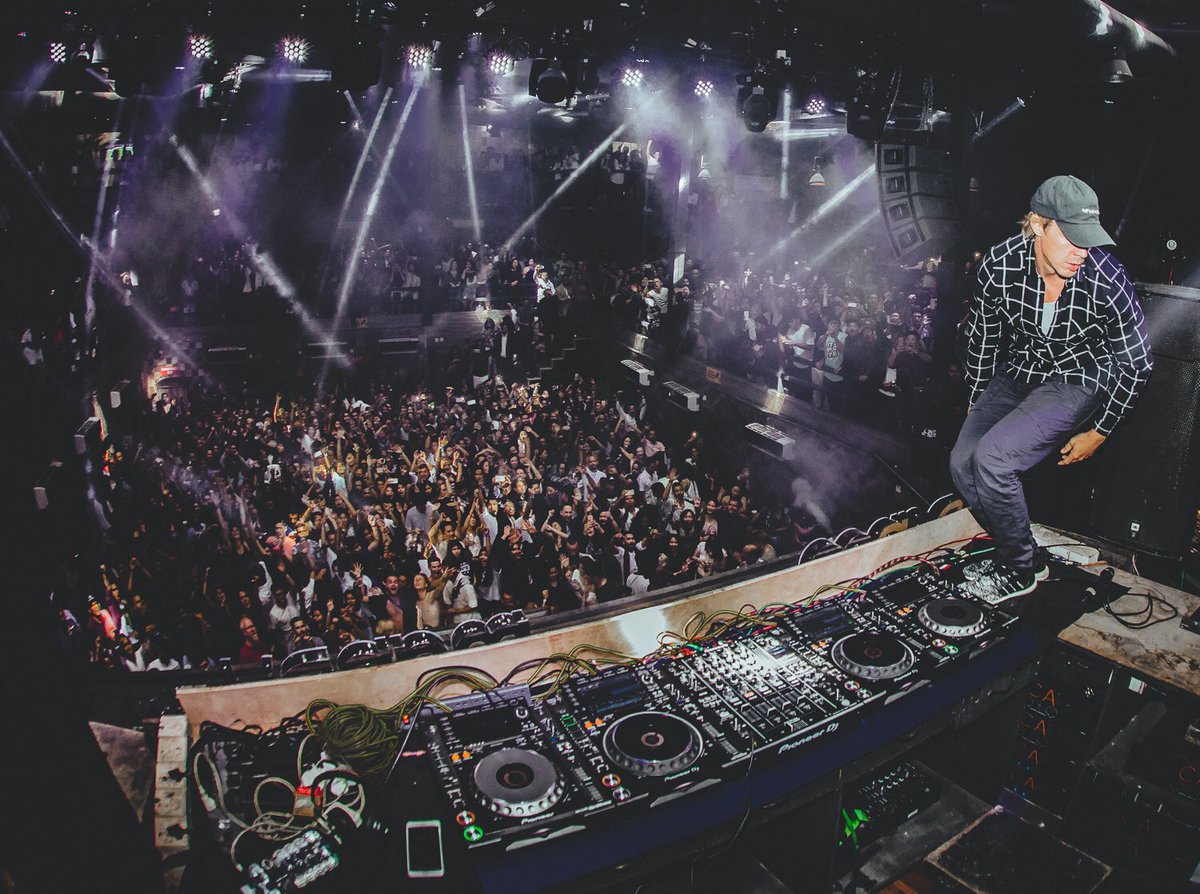 diplo's tweet photo. Kathmandu Nepal 🔥🇳🇵🗺🌄 https://t.co/0KYvw2tuHw