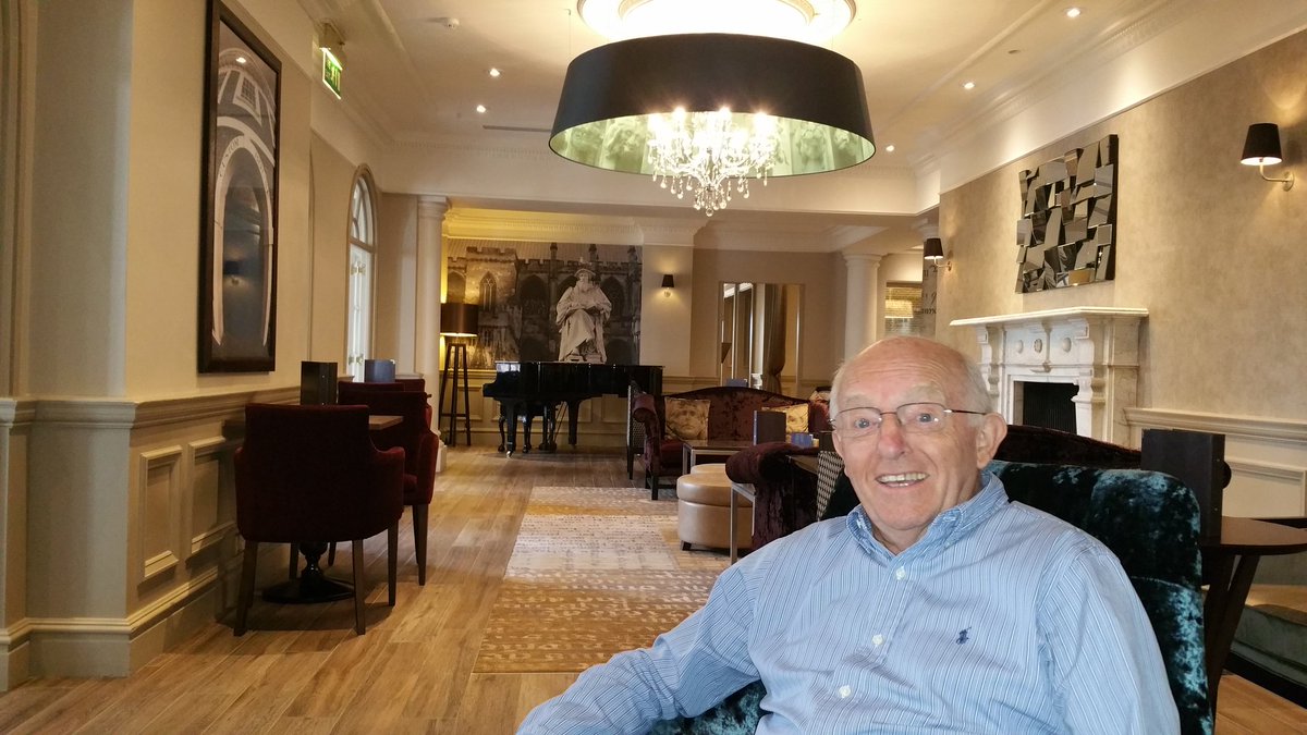 thedebbiemcgee's tweet image. Today would have been Paul Daniels  79th Birthday.   Thinking of all the wonderful Birthdays he  celebrated all around the world 😊