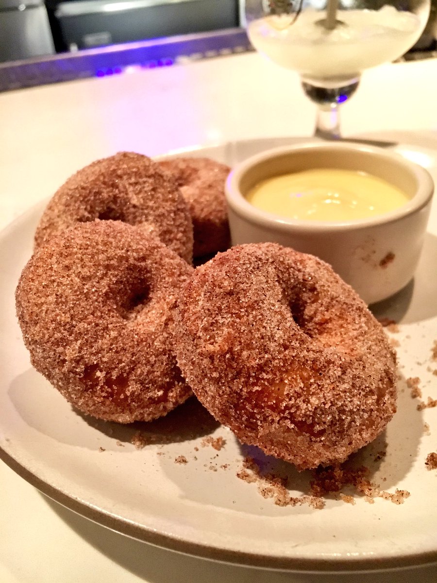 Um, <a href="/themorris_sf/">The Morris</a>'s donuts are very dangerous 🔥