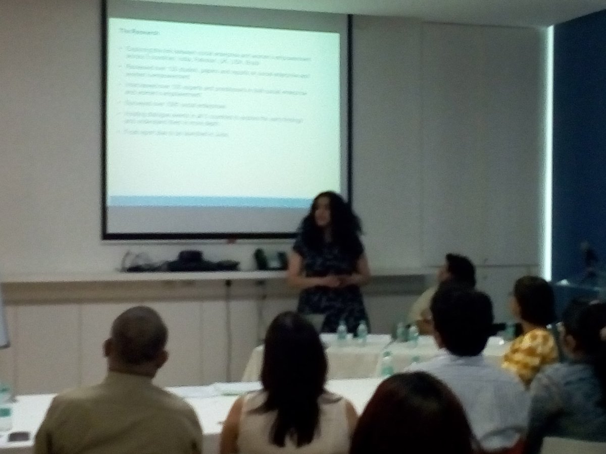 IdobroImpact's tweet image. Ms.Bally Sappal speaks of  research on social enterprise and women at the round table by @BritishCouncil  and #RiseInfinity @IdobroImpact