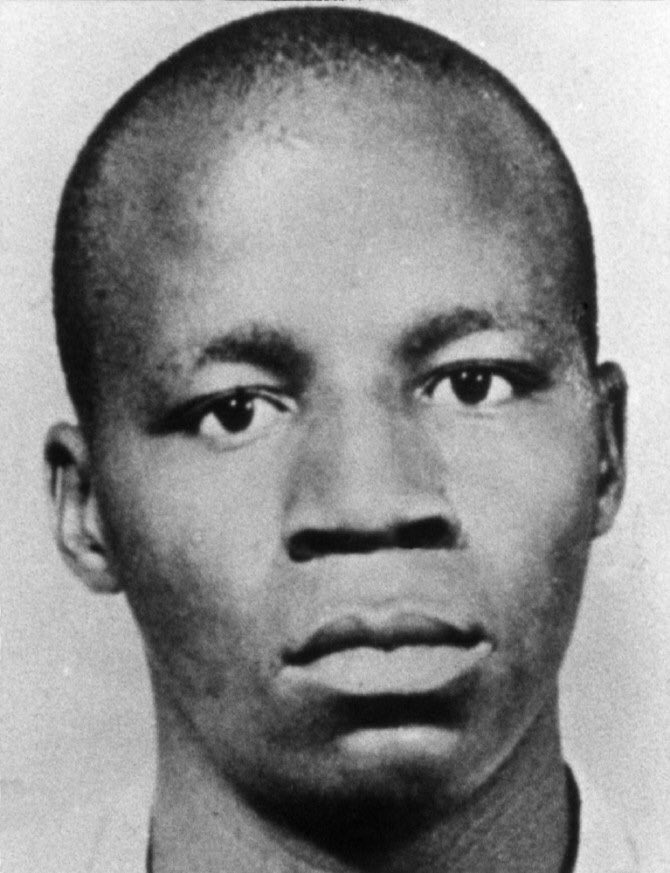 On this day in 1979 #SolomonMahlangu was hanged by the Apartheid government! 
Rest in Power Kalushi ✊🏿