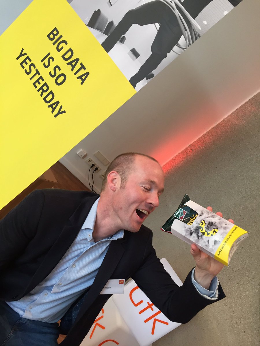 ChrisWaldheim's tweet photo. #insightsummit @GfK @GfK_de #getsupercrunched https://t.co/54glfUJXkB