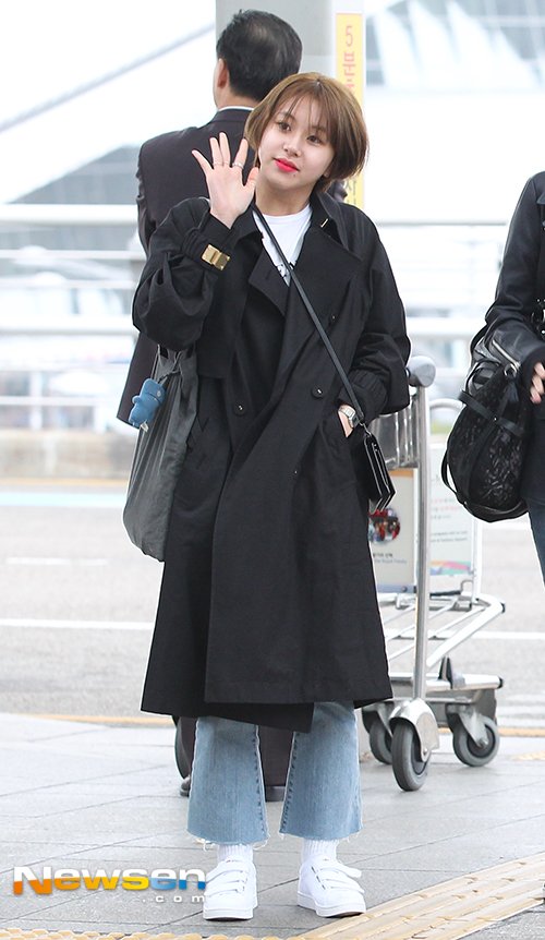 Team Twice Talkthattalk Pic Twice Chaeyoung Incheon International Airport 2 T Co U97ejlpyk3 Twitter