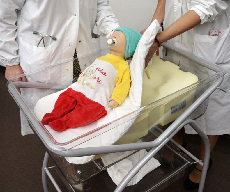 AUSLBologna's tweet photo. START MATT, il materassino ospedaliero per neonati più avanzato al mondo, aiuta a prevenire la #SIDS 

https://t.co/VL5csQ7yZa https://t.co/6buoqxBBD4