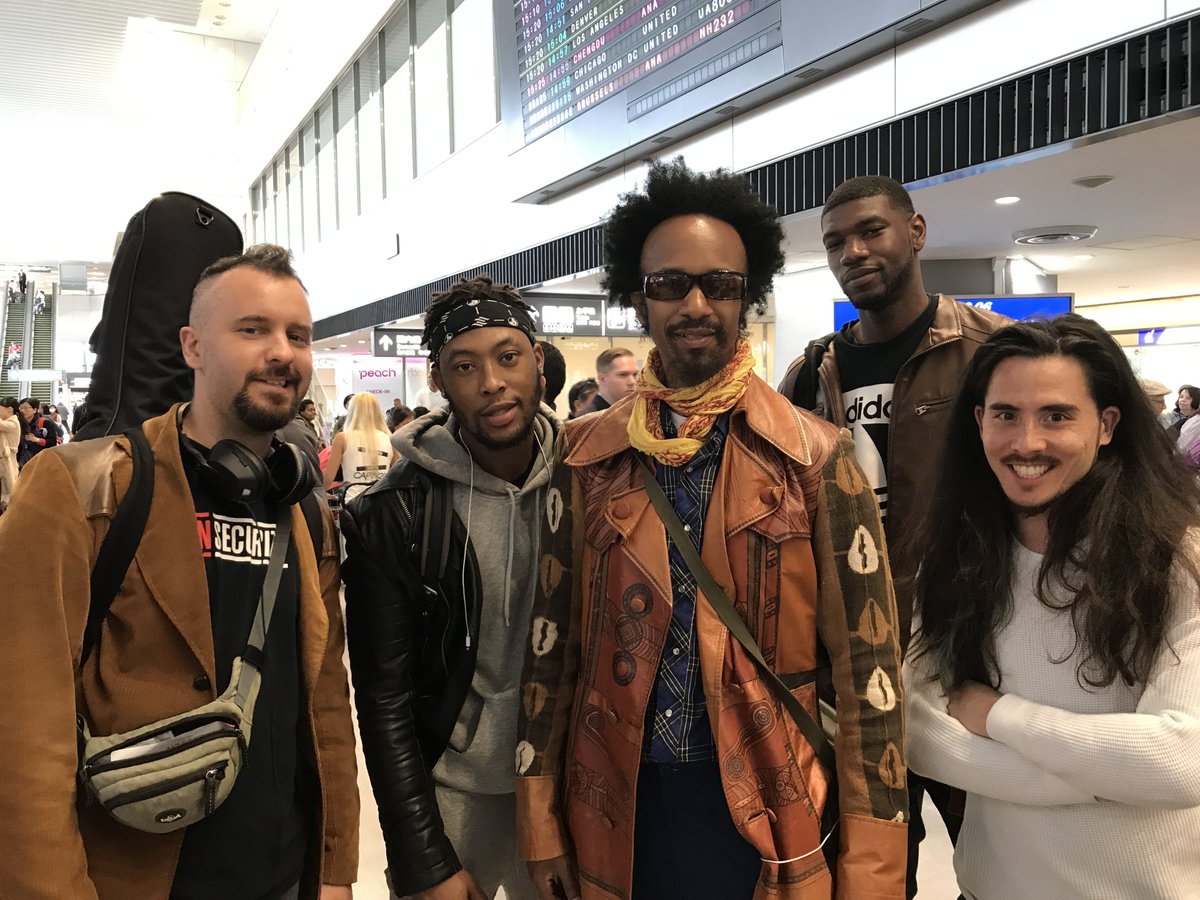 O Xrhsths ブルーノート東京 Sto Twitter 話題のブルースマン ファンタスティック ネグリートが遂に日本上陸 待望のブルーノート東京公演は明日からスタート さらに本日この後すぐ Interfm The Dave Fromm Show に生出演することも急遽決定 出演は6 30pm頃から