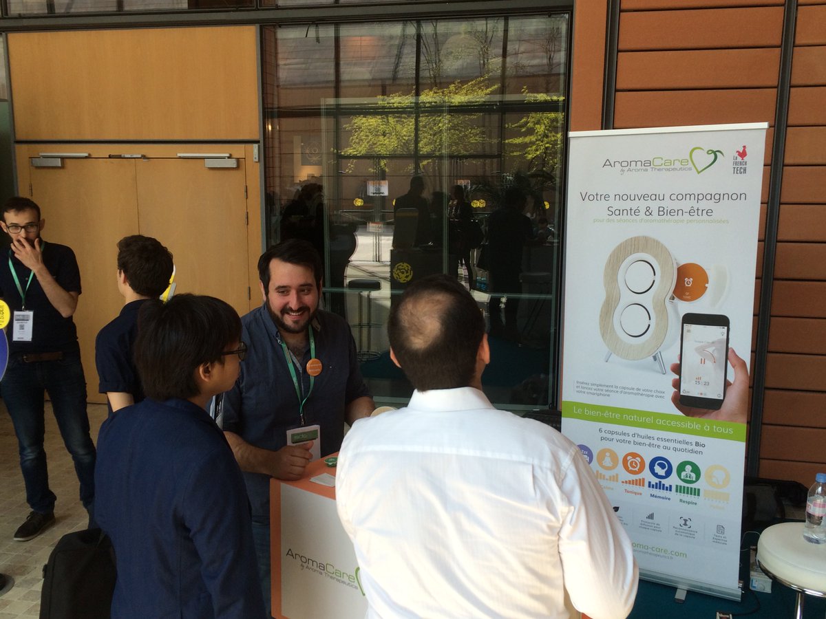 Aroma_Care's tweet photo. On continue au @SIdOevent ! L'AromaCare fait sa star au #Startup Valley 😎 
Venez nous rencontrer :) #SIdO17 #IOT https://t.co/3RywMHYhBt