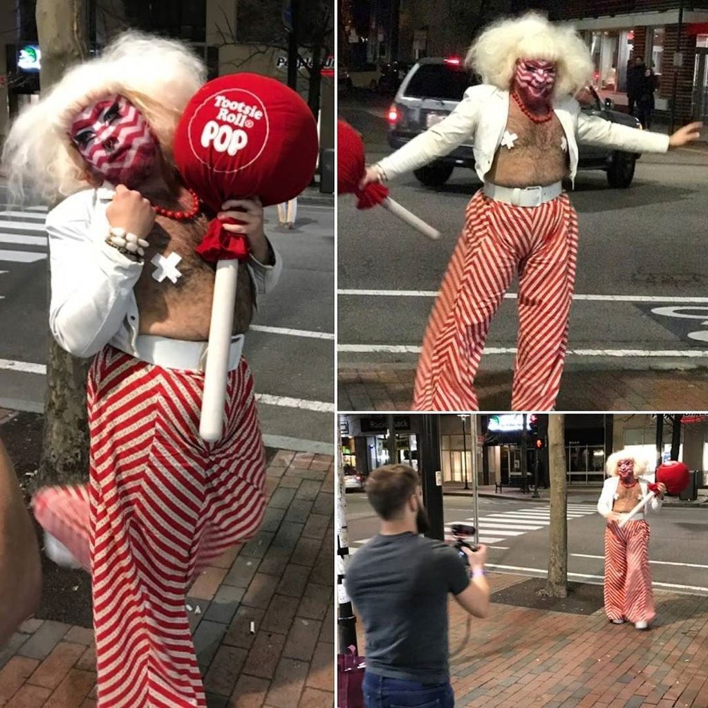 Lick my lollipop bitch!
📸: <a href="/ea290/">0e34a71</a> • • •
#gay #bear #clubkid #klubkid #bostonqueen #bostondrag #candycane #lollipop… ift.tt/2oLGqJm