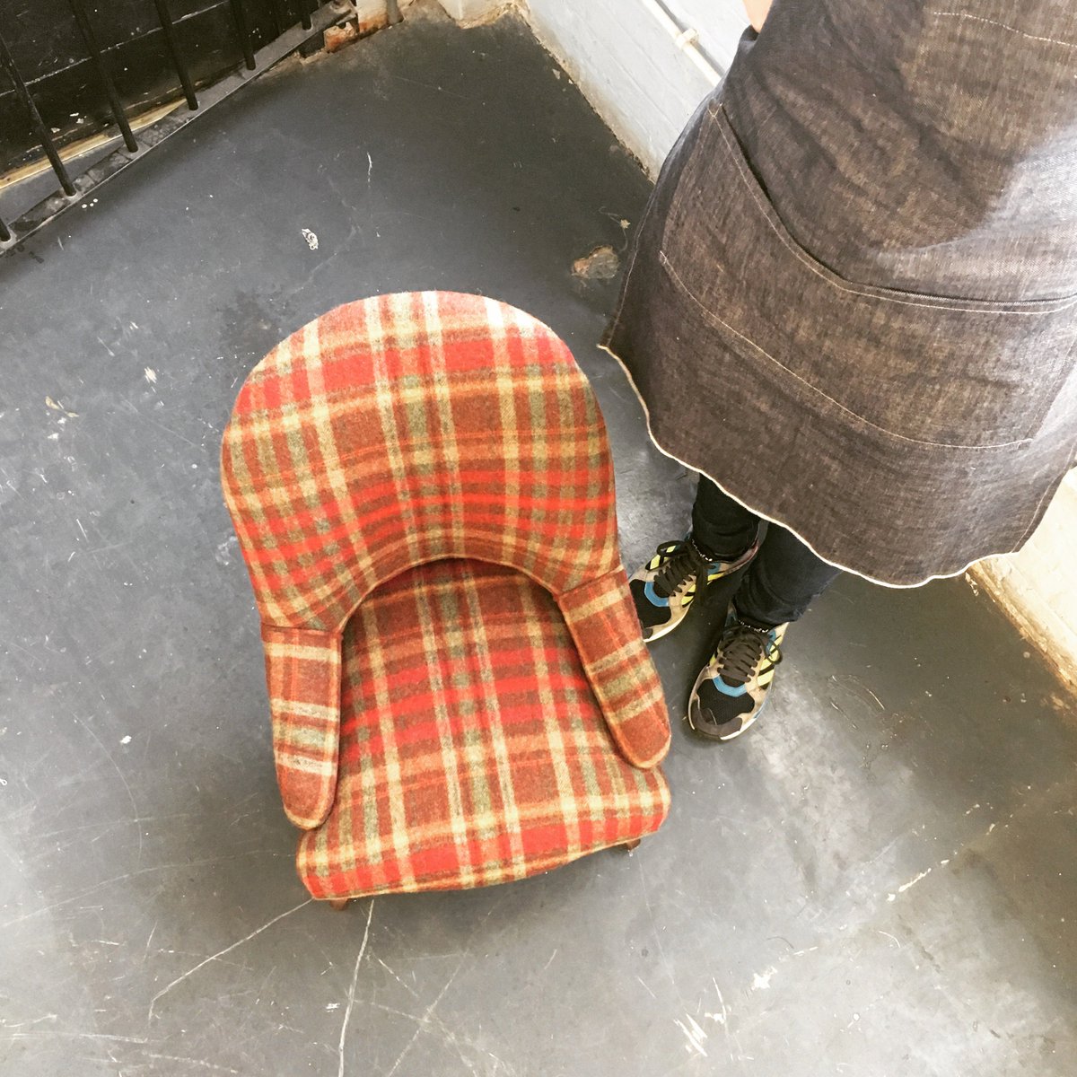 south_rachael's tweet photo. Fave job last week Iron Back childs chair hand stitched in Ralph Lauren Fyfield Plaid #ironback #modelsowntrainers #childschair #upholstery https://t.co/0hwp3Aq9dM