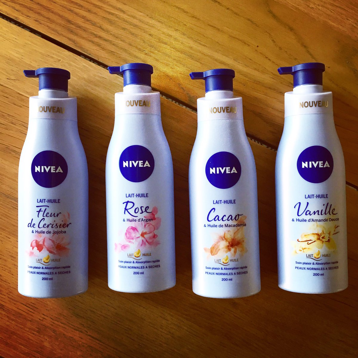 30ansenbeaute's tweet photo. Après le lait corps sous la douche, @NIVEAFr relève le défi de mixer lait et huile dans un soin #huilesoin #bodycare #nouveauté https://t.co/KuJvVLZ8v8