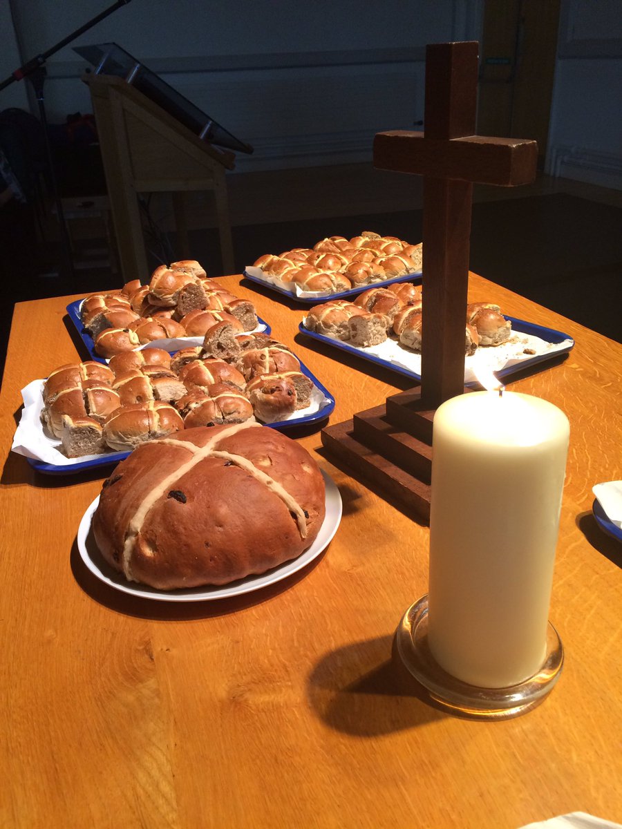 SAChaplaincy's tweet photo. Moving and meaningful Sixth Form Easter Liturgy yesterday with @sjfchs #hotcrossbuns #unityinfaith @StAidansCEHS https://t.co/eCfyoHt0Pd