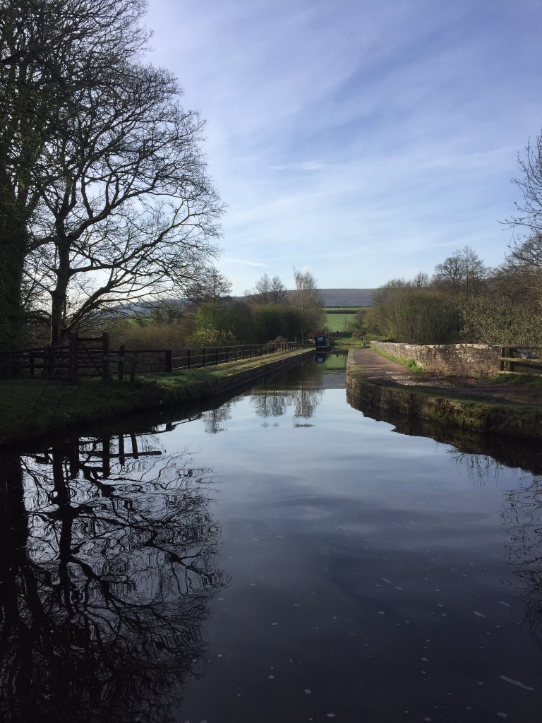 the_shac's tweet photo. Simply beautiful out on my #sup this morning in the #breconbeacons #south #wales join the #suprevolution with #the_shac this summer. https://t.co/0fGIeG7Z3o