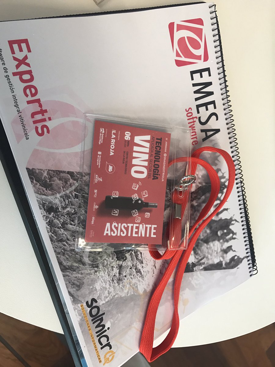 Hoy estamos de formación en #imaginextrioja el equipo de <a href="/ChapeauWines/">Châpeau Wines</a> en las jornadas sobre "Tecnología aplicada al sector del vino" 🎩🍷