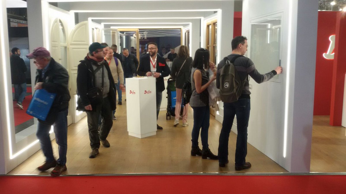 delfinosrl's tweet photo. GRANDE SUCCESSO AL #MADEexpo2017
GRAZIE A TUTTI!!! https://t.co/RlTLdeIULT