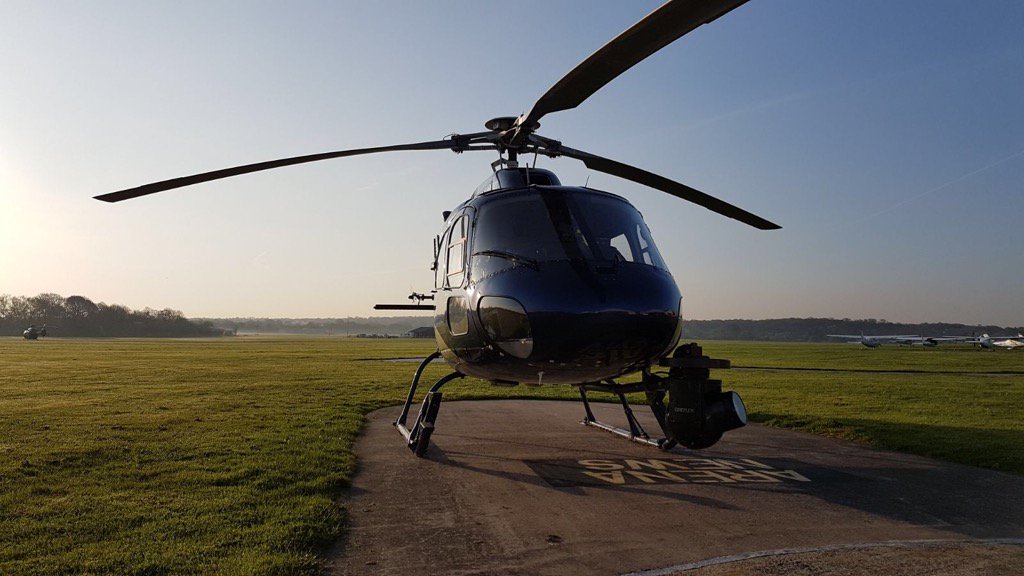 ACSMediaUK's tweet photo. Rigged and ready. Lovely sunny morning for a trip up to Aintree #GrandNational2017 #ACSAerialUnit https://t.co/C4zslAvox1