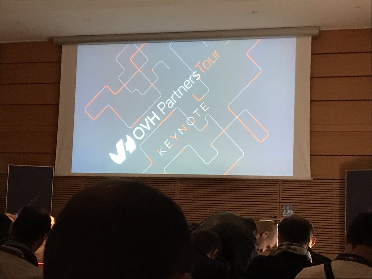RunAlways_fr's tweet image. C'est parti pour la #Keynote d' @ovh par @lau_allard #OVHPartenersTour