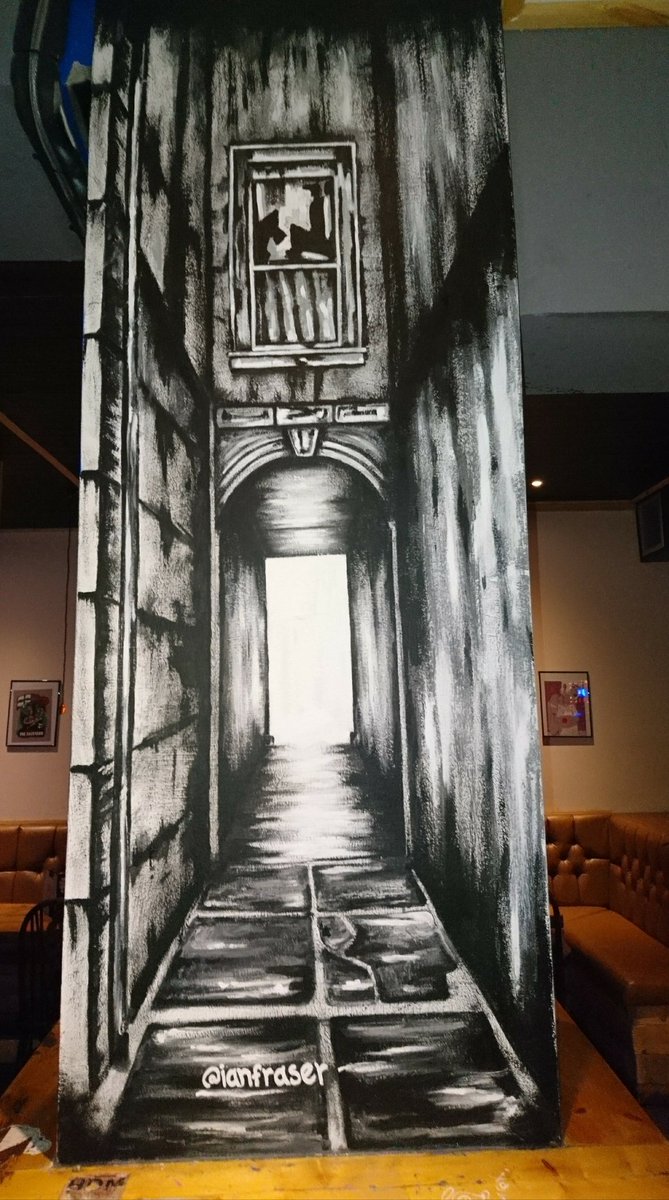 fluffyfraser's tweet photo. Artwork completed at #Bootlegsocial... #art #painting #Blackpool #wallpainting https://t.co/IvBDNnpsJ2