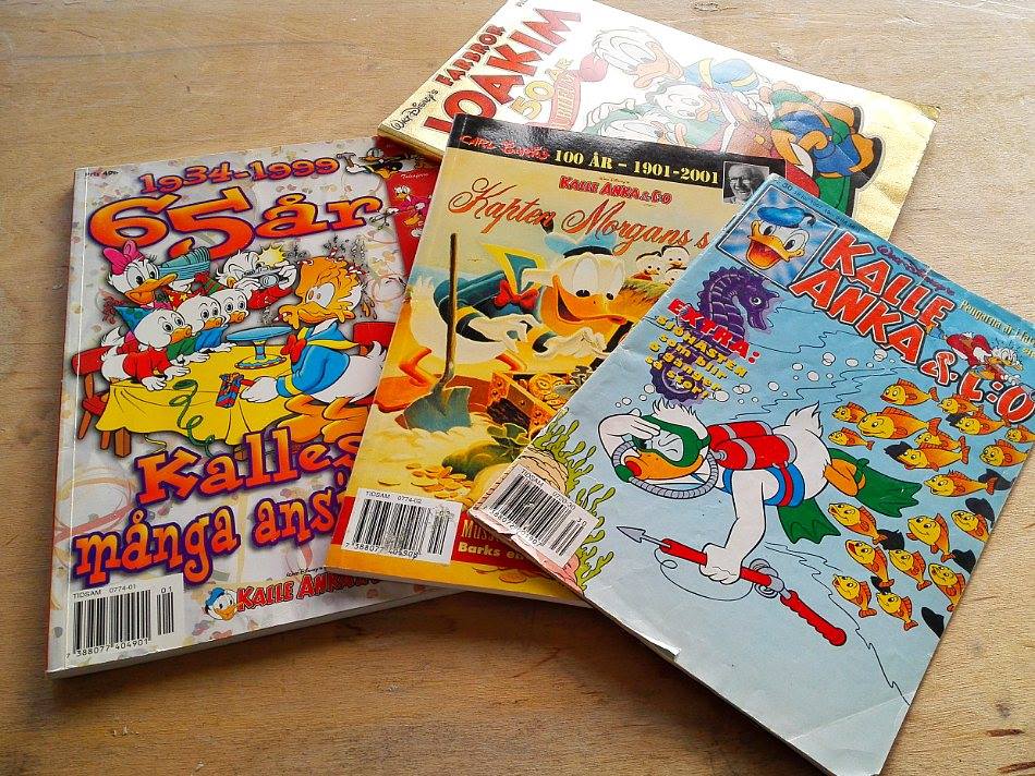skandibok's tweet photo. Mit dabei beim heutigen skandinavischen #Büchertisch: #secondhand #Bücher, unter anderem #Comics von #KalleAnka. https://t.co/DHf97ikqyR https://t.co/tSkw2d5LK2