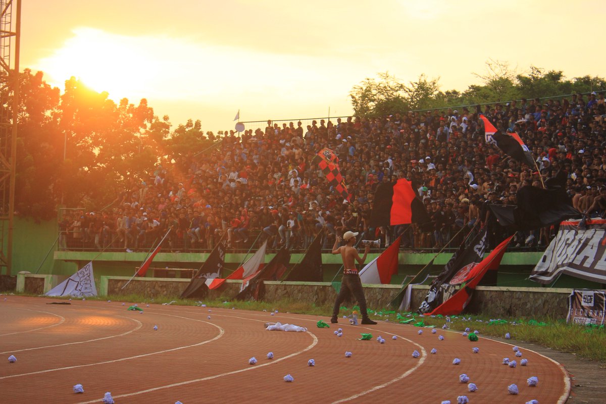 Selamat sore. ujicoba berikutnya tgl 9 (minggu) melawan yahukimo fc, HTM 20k untuk tribun UTARA . #PinuhanTribun #LantangkanSuara