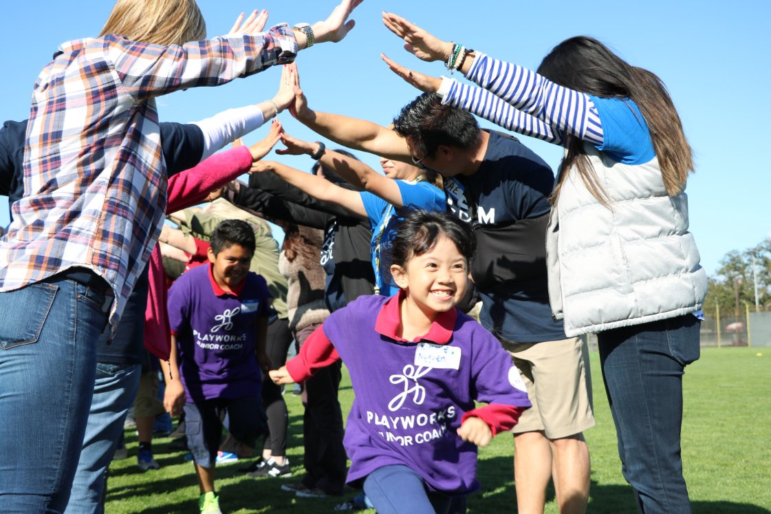 unosdp's tweet image. On #IDSDP2017, we are celebrating the power of #sport to promote #peace,unity &amp;amp; inclusion #April6 #WePlayTogether Photo: @LaureusSport