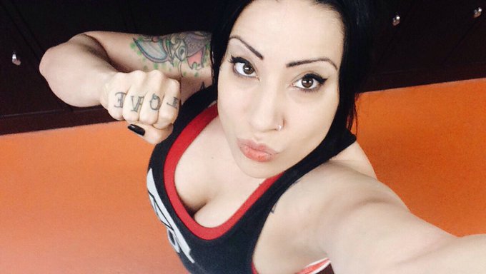 In da Gym. 💪🏻🤘🏻 https://t.co/ViLoabzNuG<a href="/tag/martesdetetas"class="tags"><span>#martesdetetas</span></a>