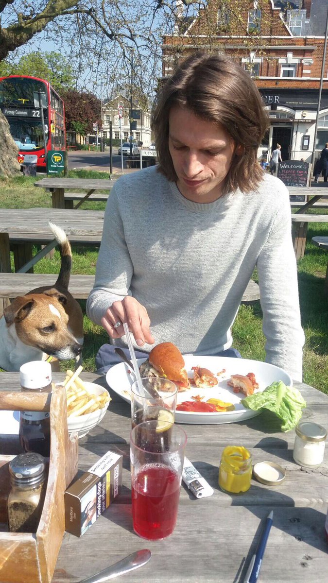 RobbieRansom99's tweet photo. London's going al fresco 🌞🌞🌞 https://t.co/YqWKW11sYb