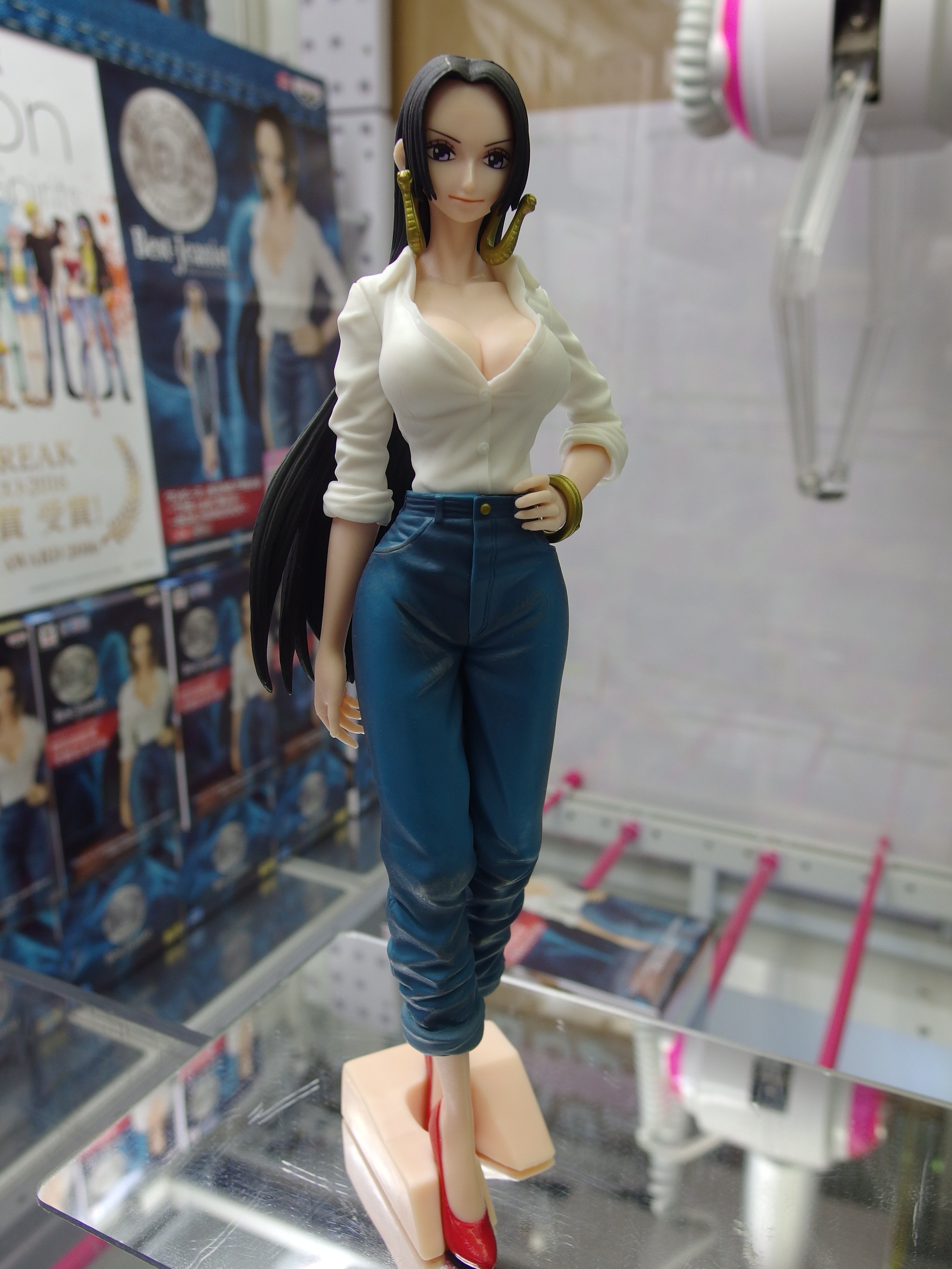 ネバーランド港北店 おかげさまで27周年 これからも宜しくお願い致します ワンピース Jeans Freak The Last Word Boa Hancock 入荷しました ラストワールドシリーズ第3弾 女帝ハンコックの登場です ﾟ ﾟ ジーンズ姿だとセクシーお姉さん