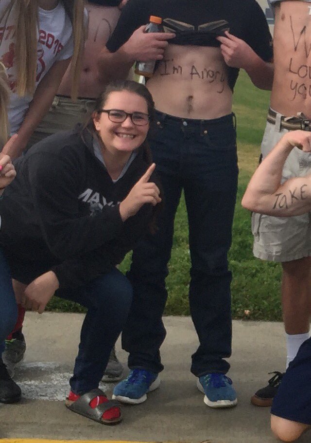 tipsfromtoe's tweet image. Look who's angry for a crosstown dub today😤 #sballistoeslova #bringitonbruins #cantstapwillnotstap